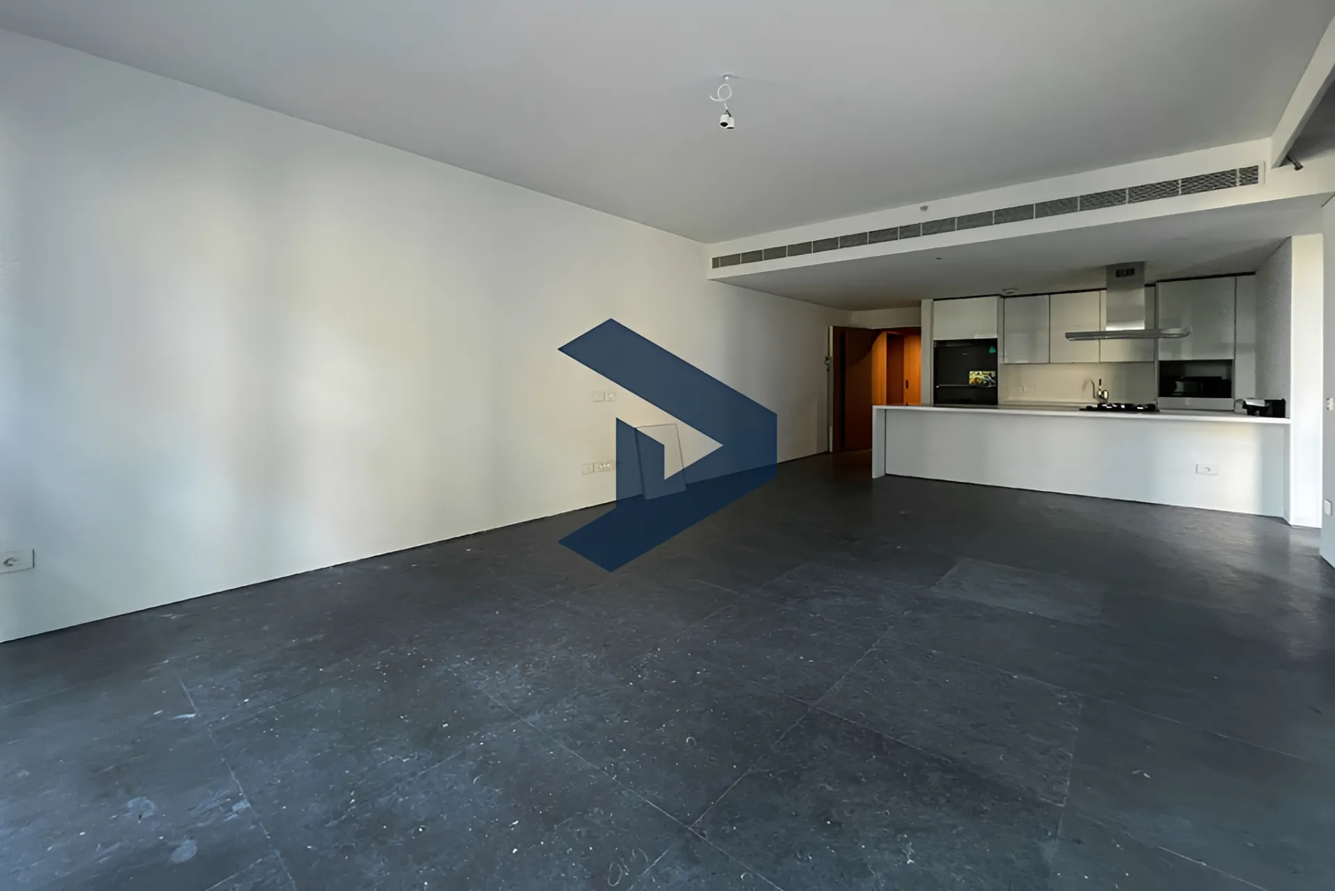 Apartment for rent in Achrafieh, Beirut, Lebanon - 1 bed, 2 bath