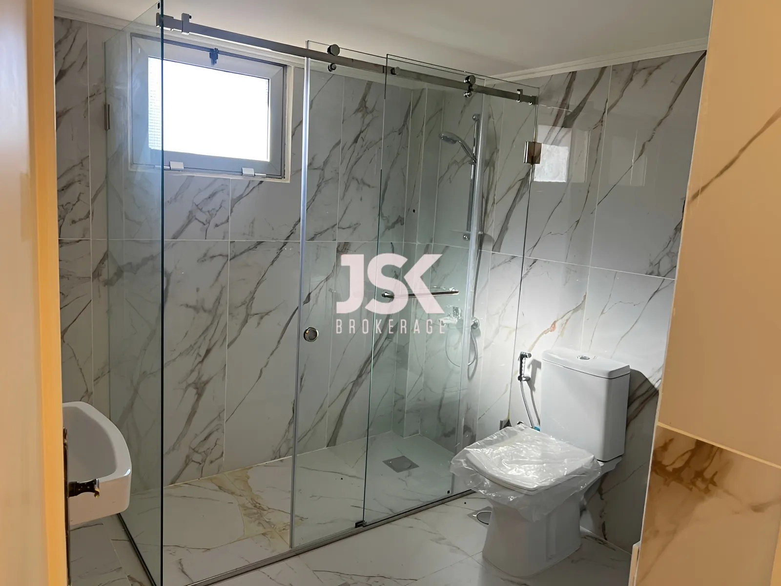Apartment for Sale in Dawhet Aramoun