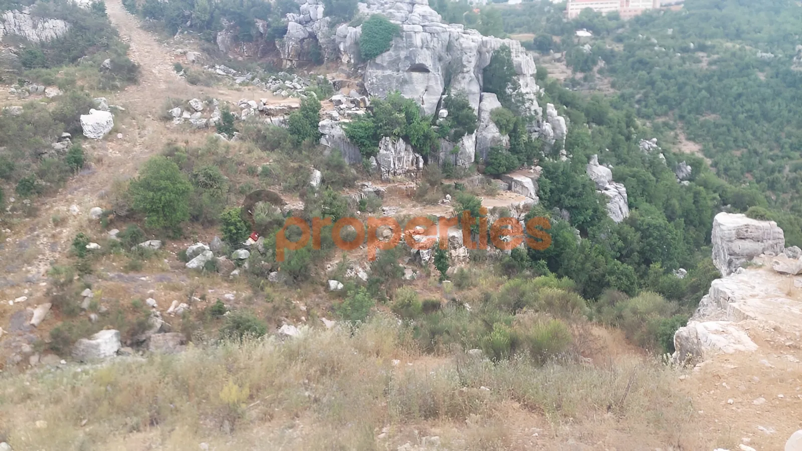 Residential Land for Sale in Qlayaat