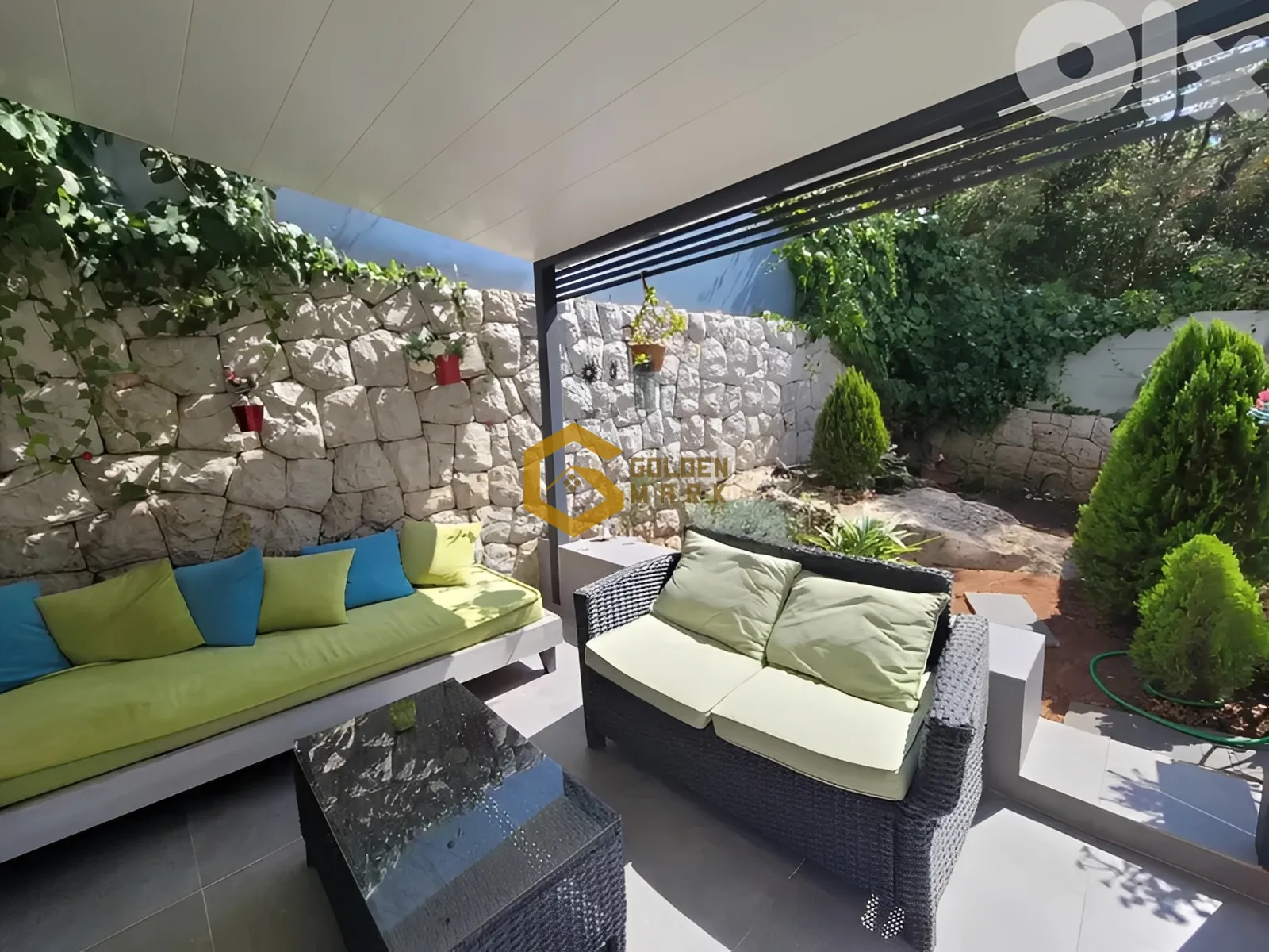 Apartment for Sale in Ballouneh - 4 bed, 3 bath