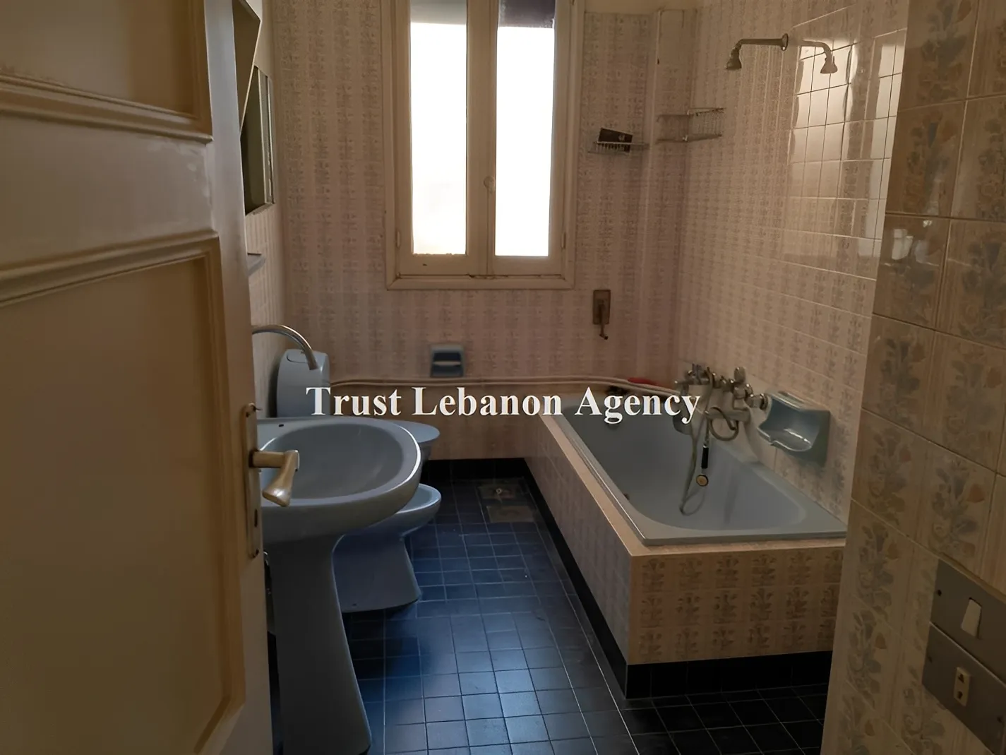 Office For Rent in Metn, Mkalles