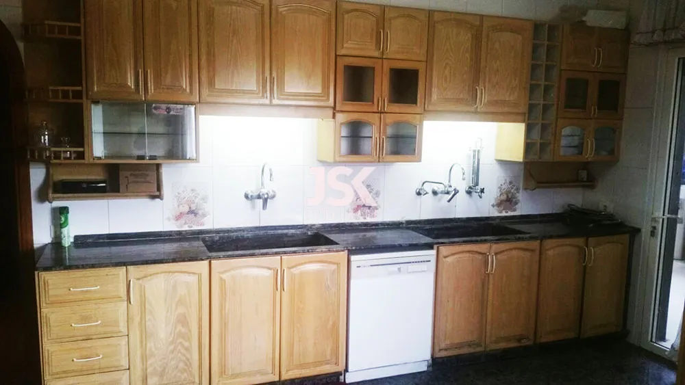 Villa for Sale in Ajaltoun