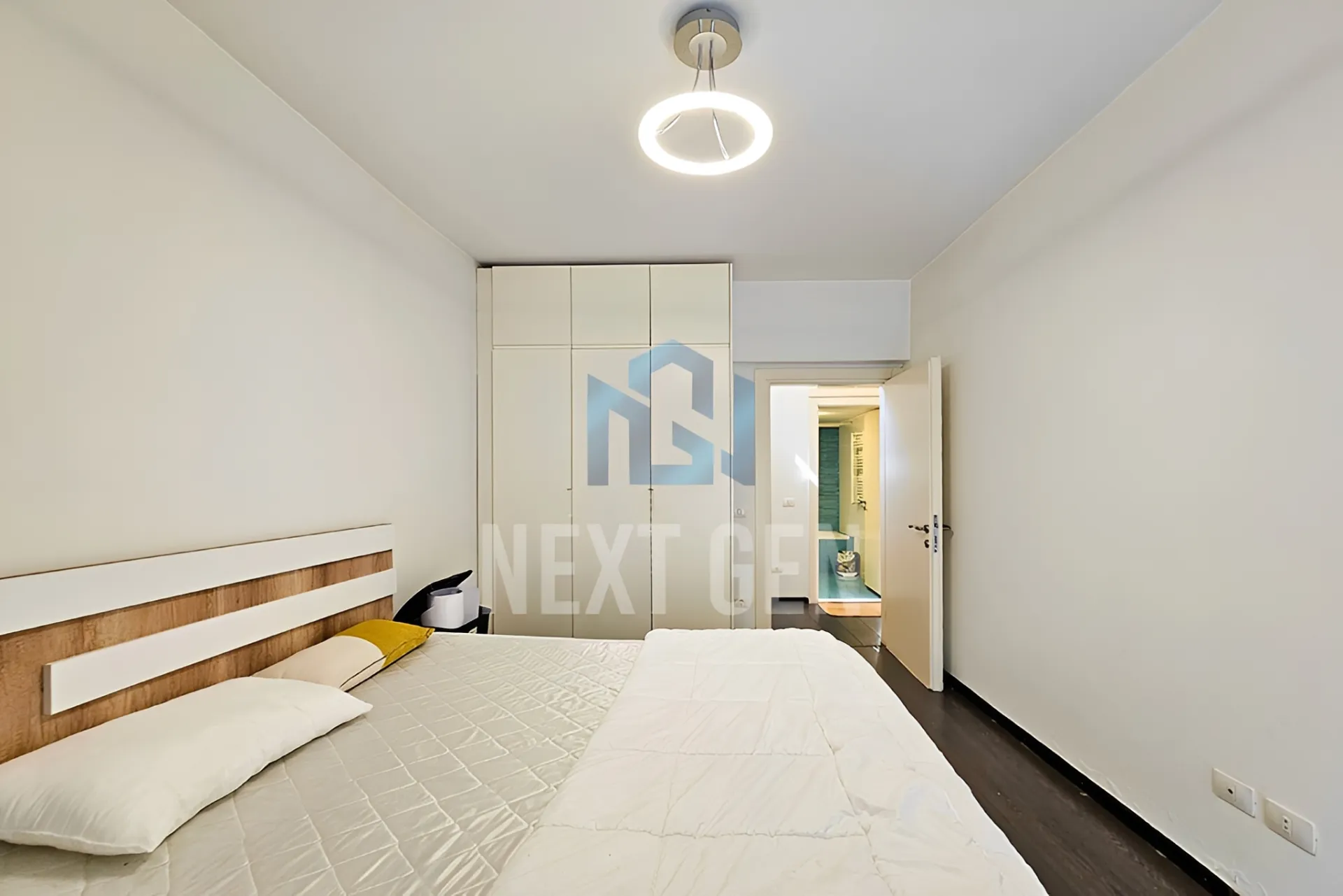 Apartment for rent in Ain Al Mraiseh, Beirut, Lebanon