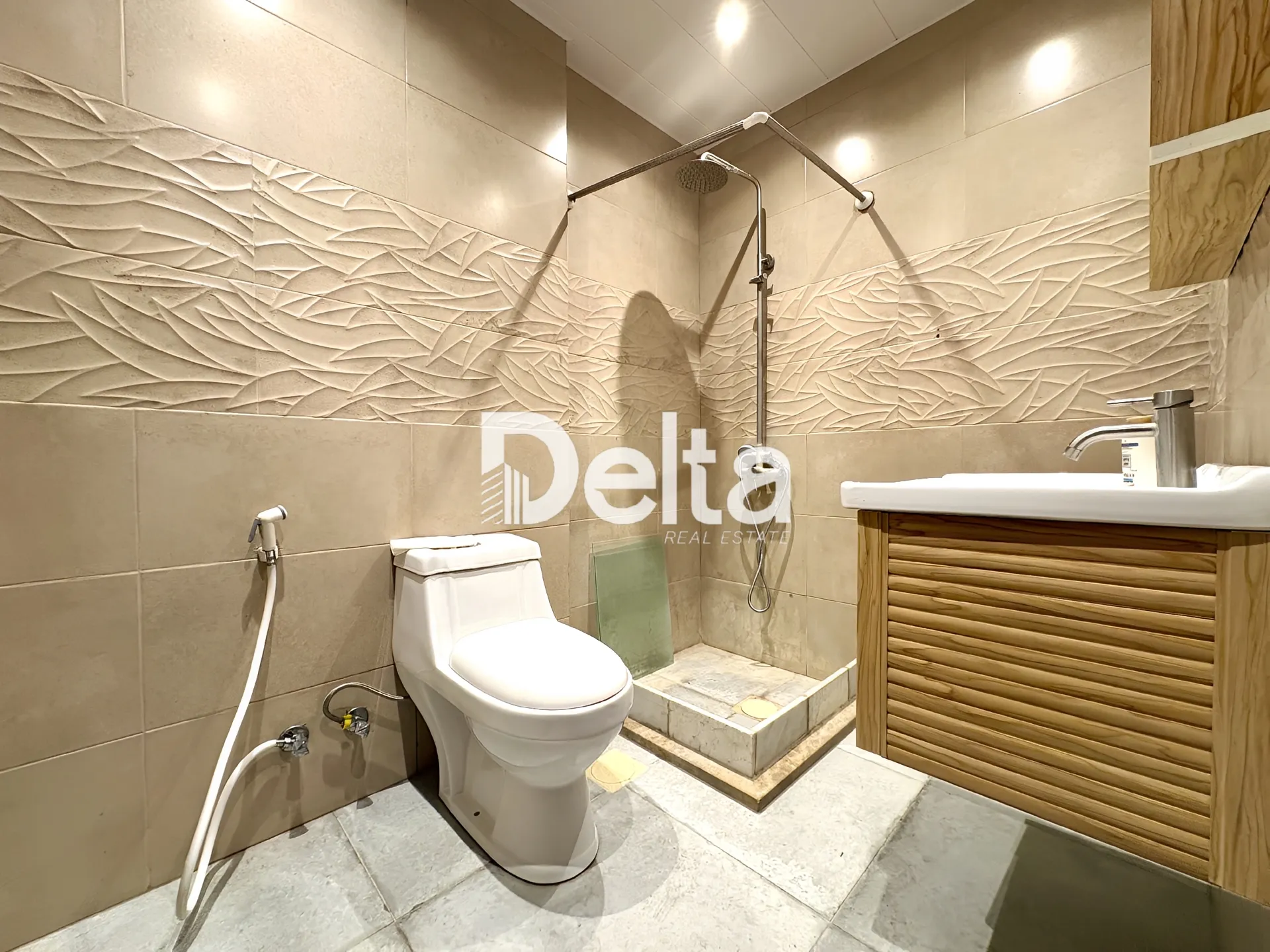 Apartment for rent in Ras Al Naba'a