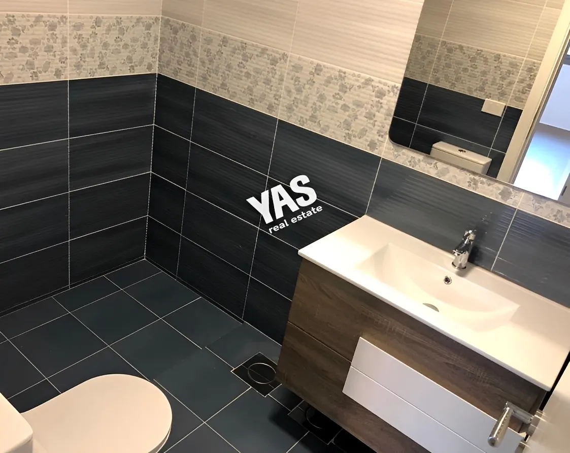 Apartment for Sale in Ballouneh