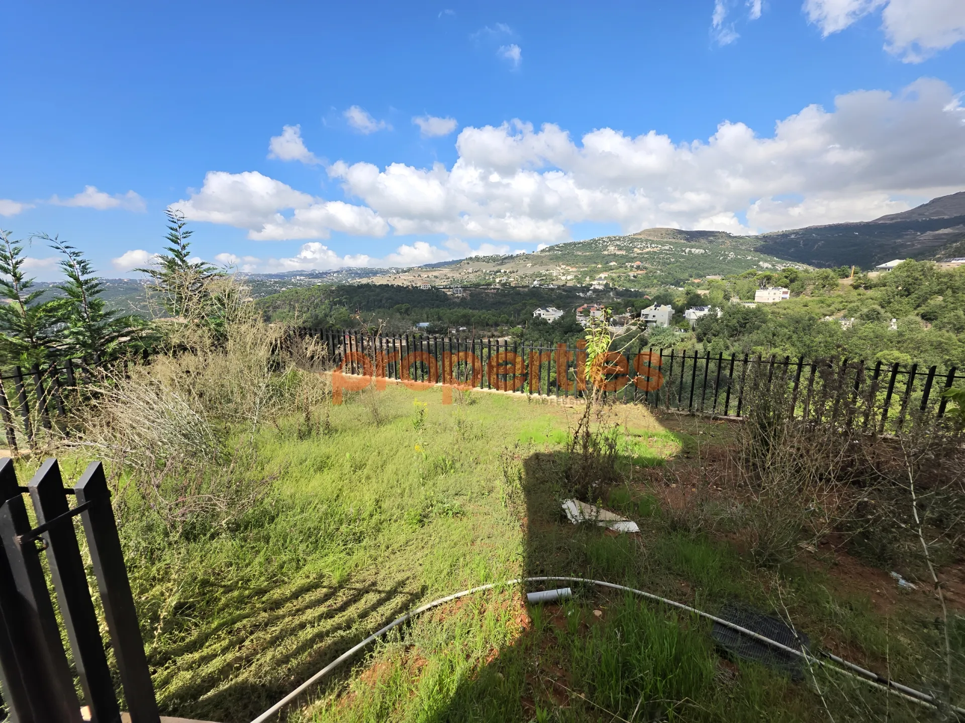 Villa for Sale in Baskinta