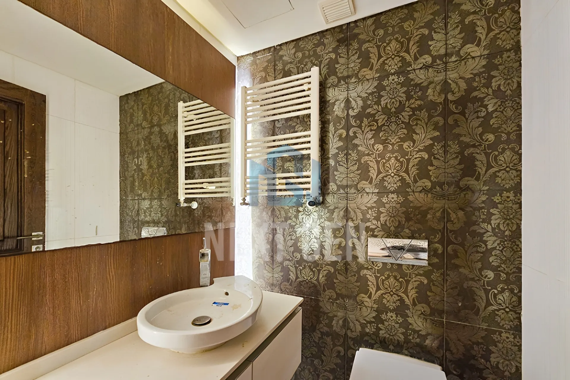 Apartment for sale in Ramlet El Baida, Bayrut, Lebanon