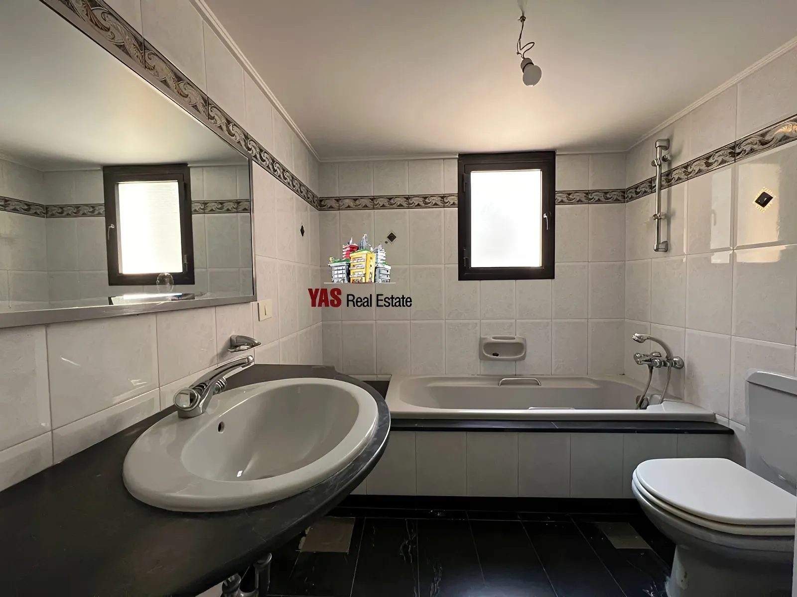 Apartment for Sale in Qornet Shahwane - 4 bed, 5 bath