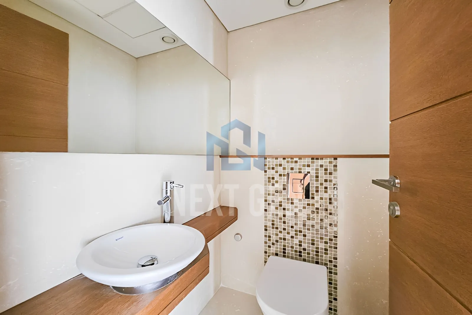Apartment for Sale in Achrafieh - 3 bed, 4 bath