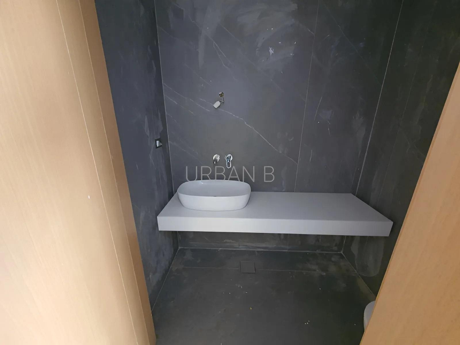 Apartment for Sale in Jnah, Lebanon