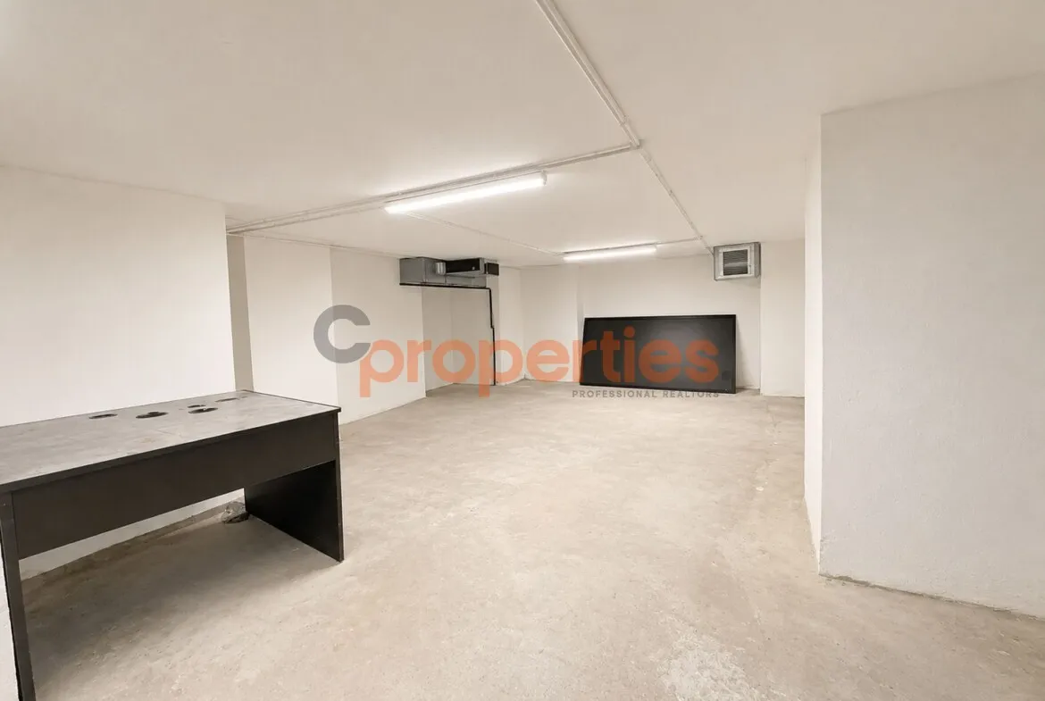 Shop for Rent in Downtown