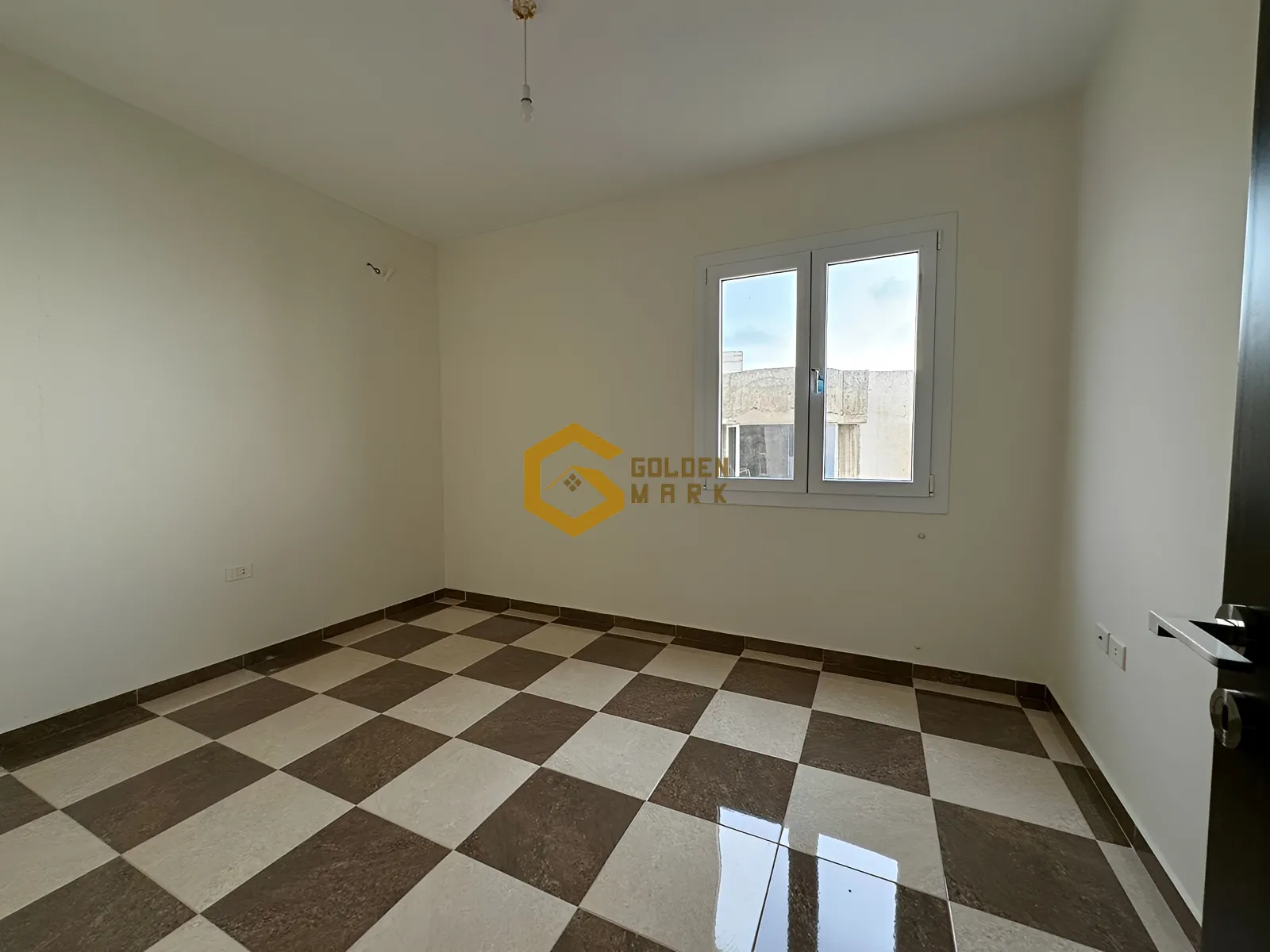 Apartment for Sale in Halat