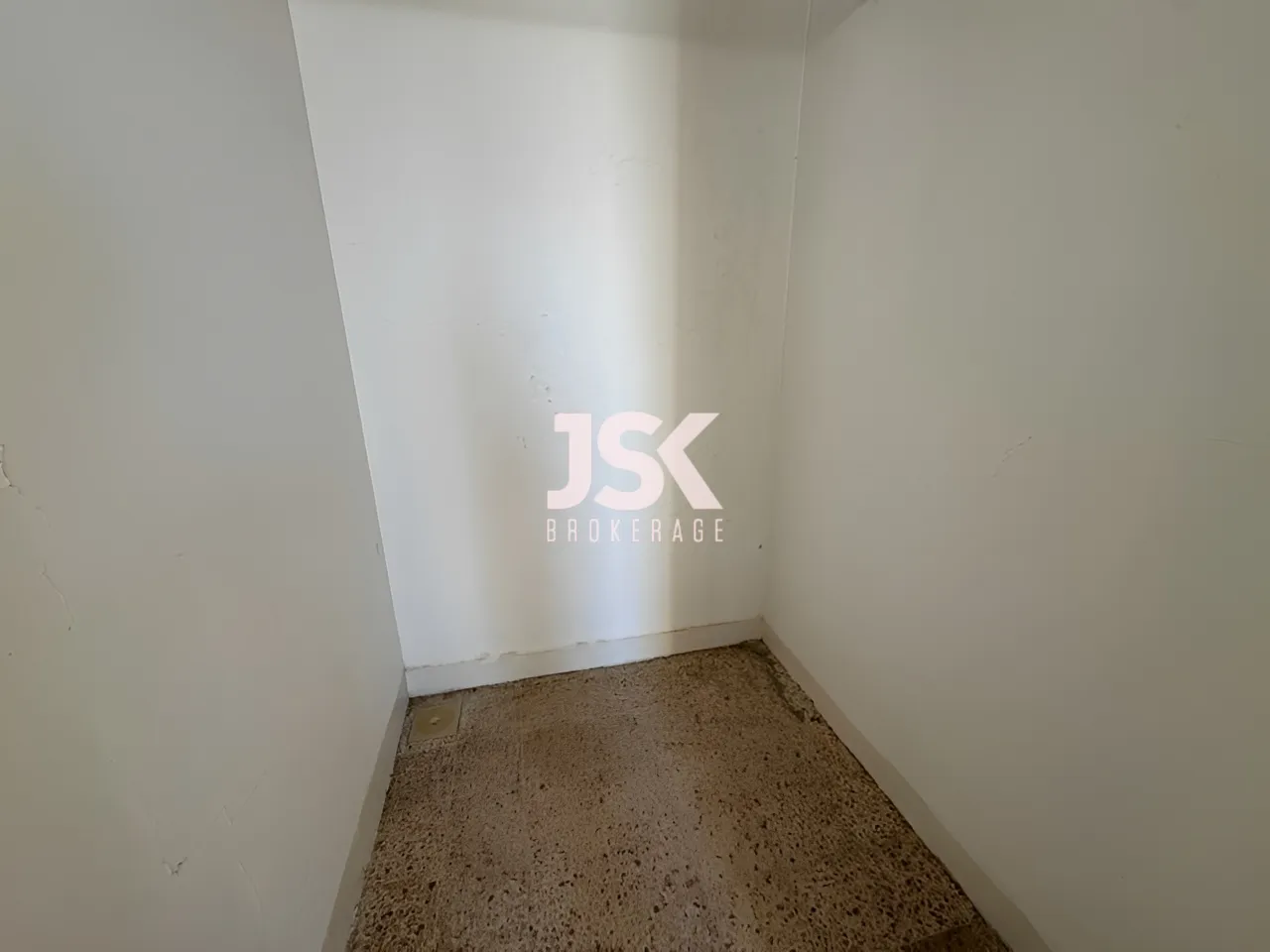 Apartment for Rent in Downtown