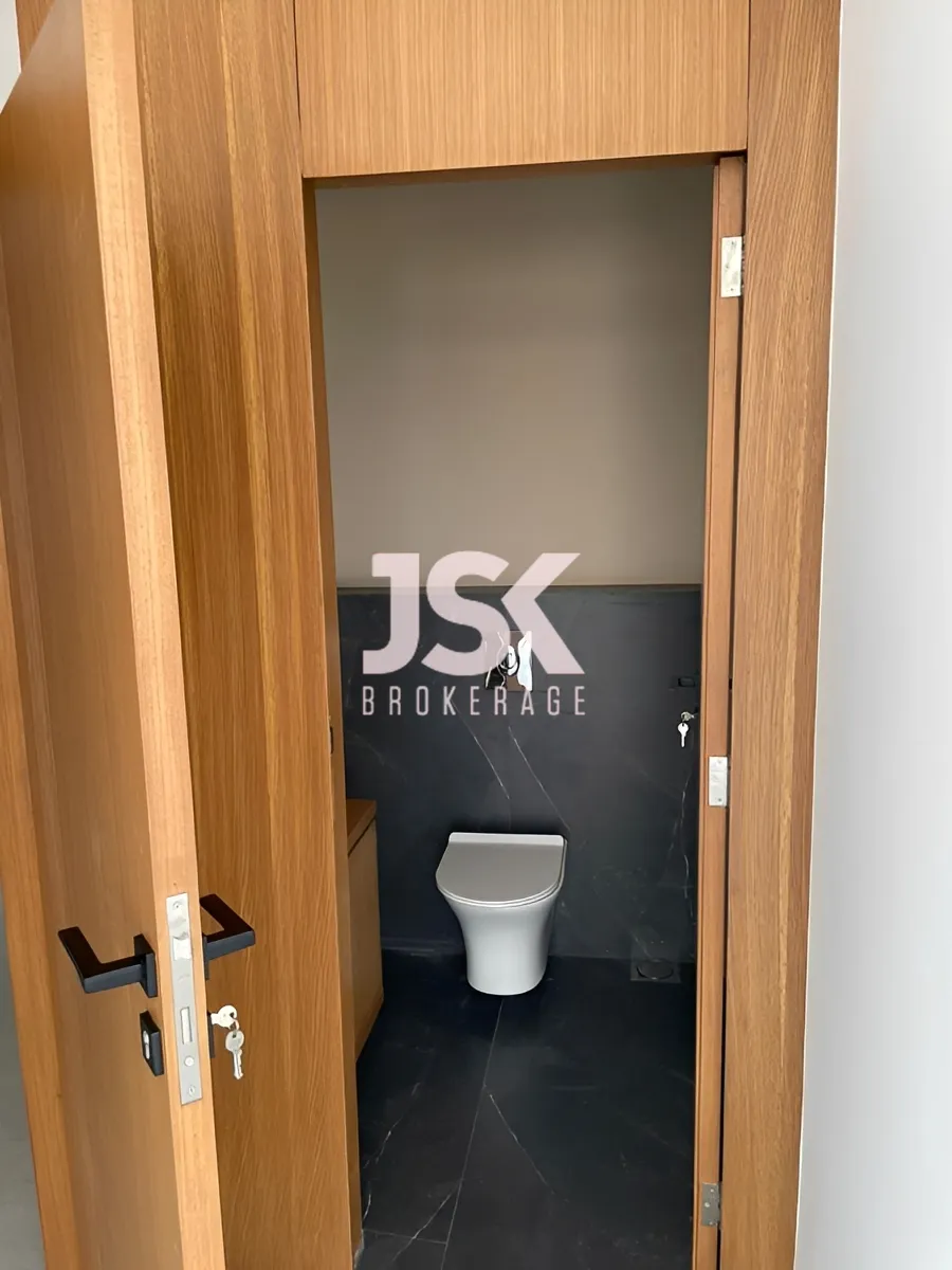 Office for Sale in Sin El Fil