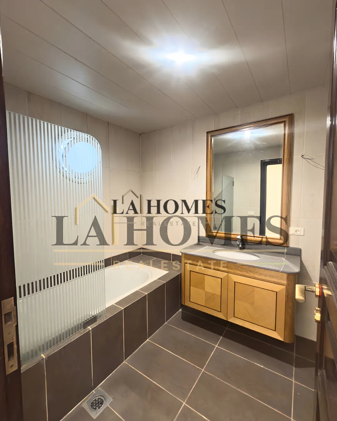 Villa for sale in Fatqa