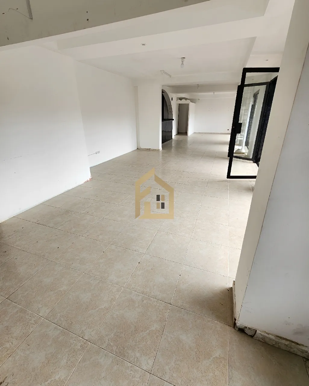Shop for sale in New Rawda, Beirut, Lebanon