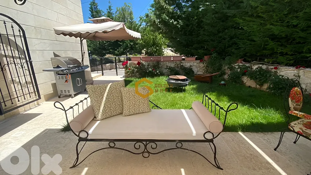 Triplex for Sale in Mechmech - 3 bed, 1 bath