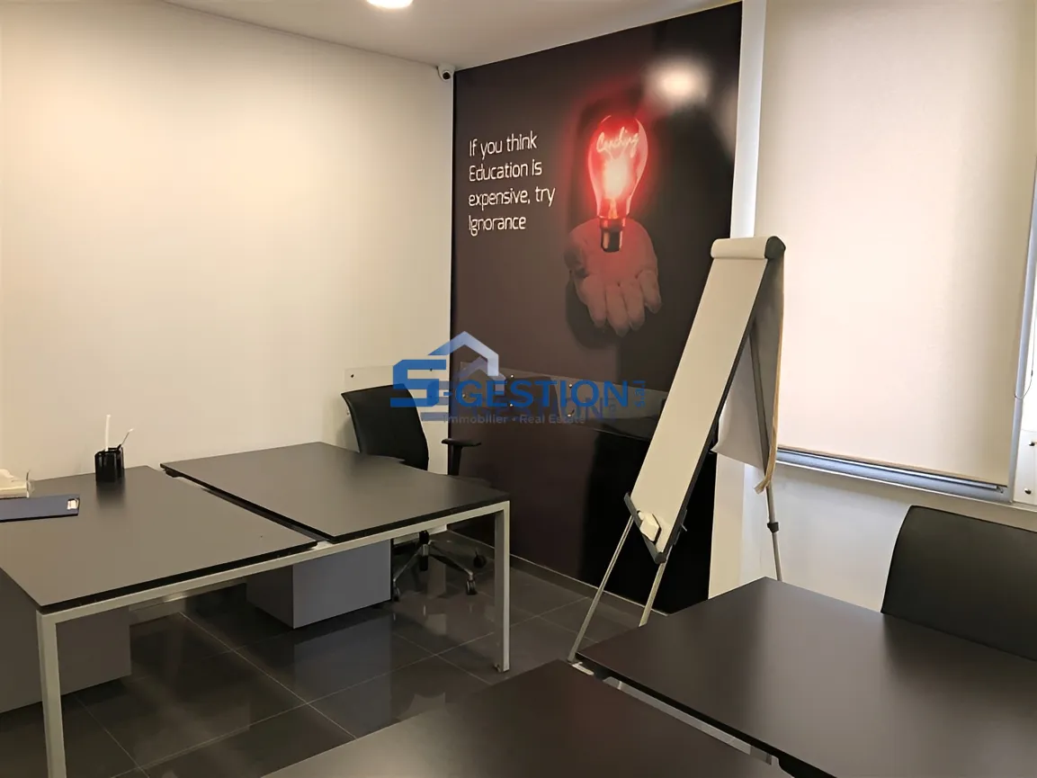 Office for Sale in Jdeideh