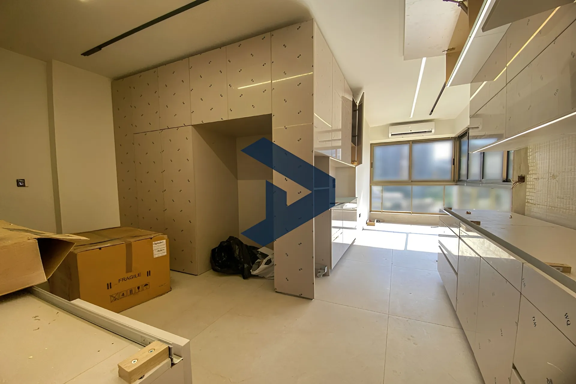 Apartment for sale in Ain el-Mreisseh, Beirut, Lebanon