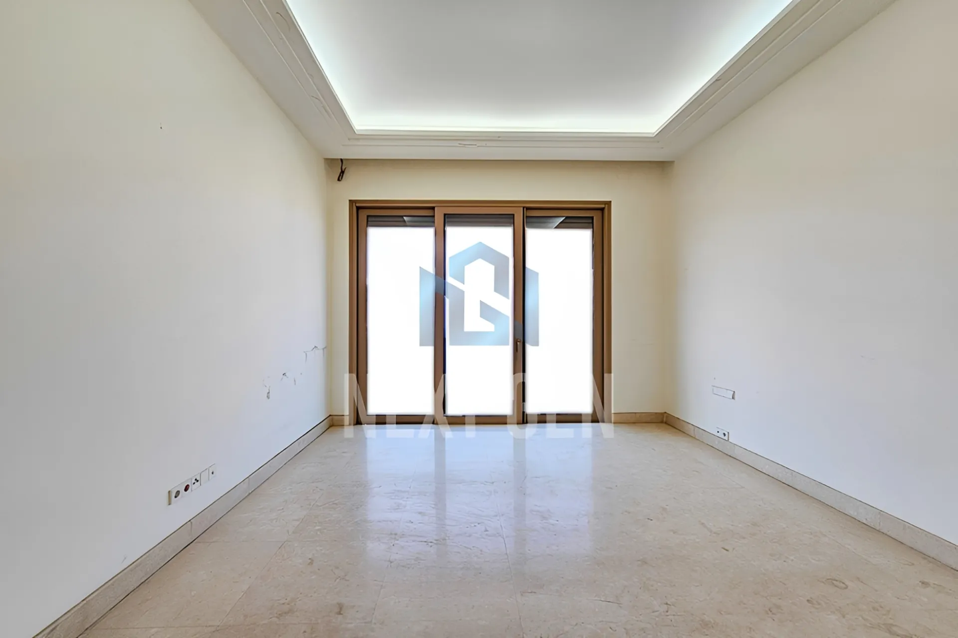 Apartment for rent in Ras, Bayrut, Lebanon