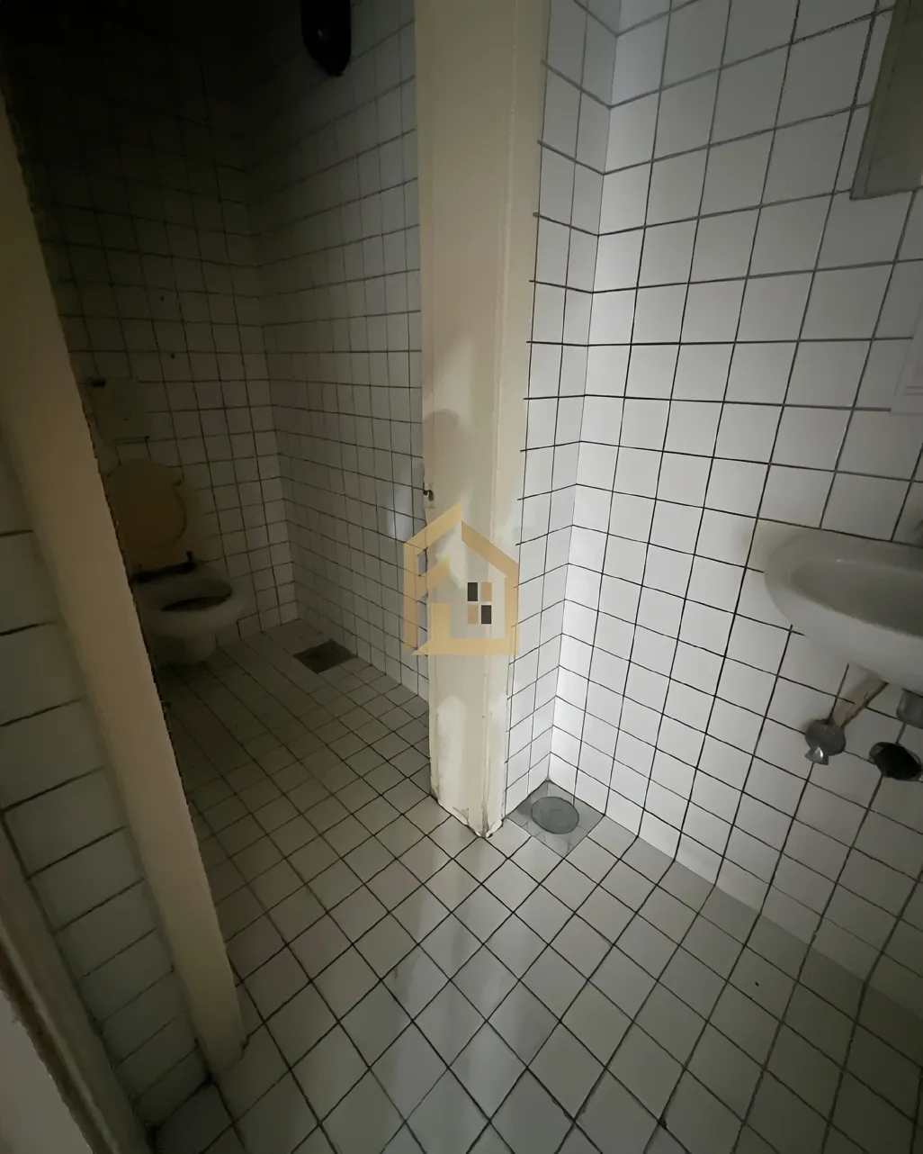 Showroom for rent in Dbayeh, Lebanon