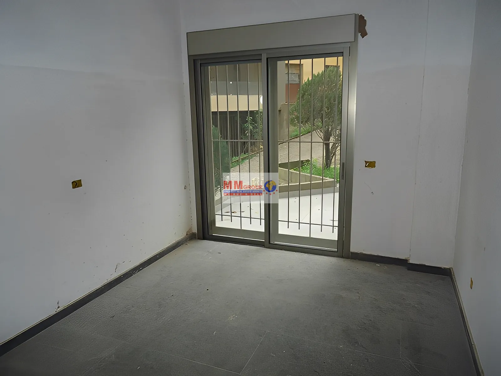 Apartment for Sale in Mansourieh - 3 bed, 4 bath