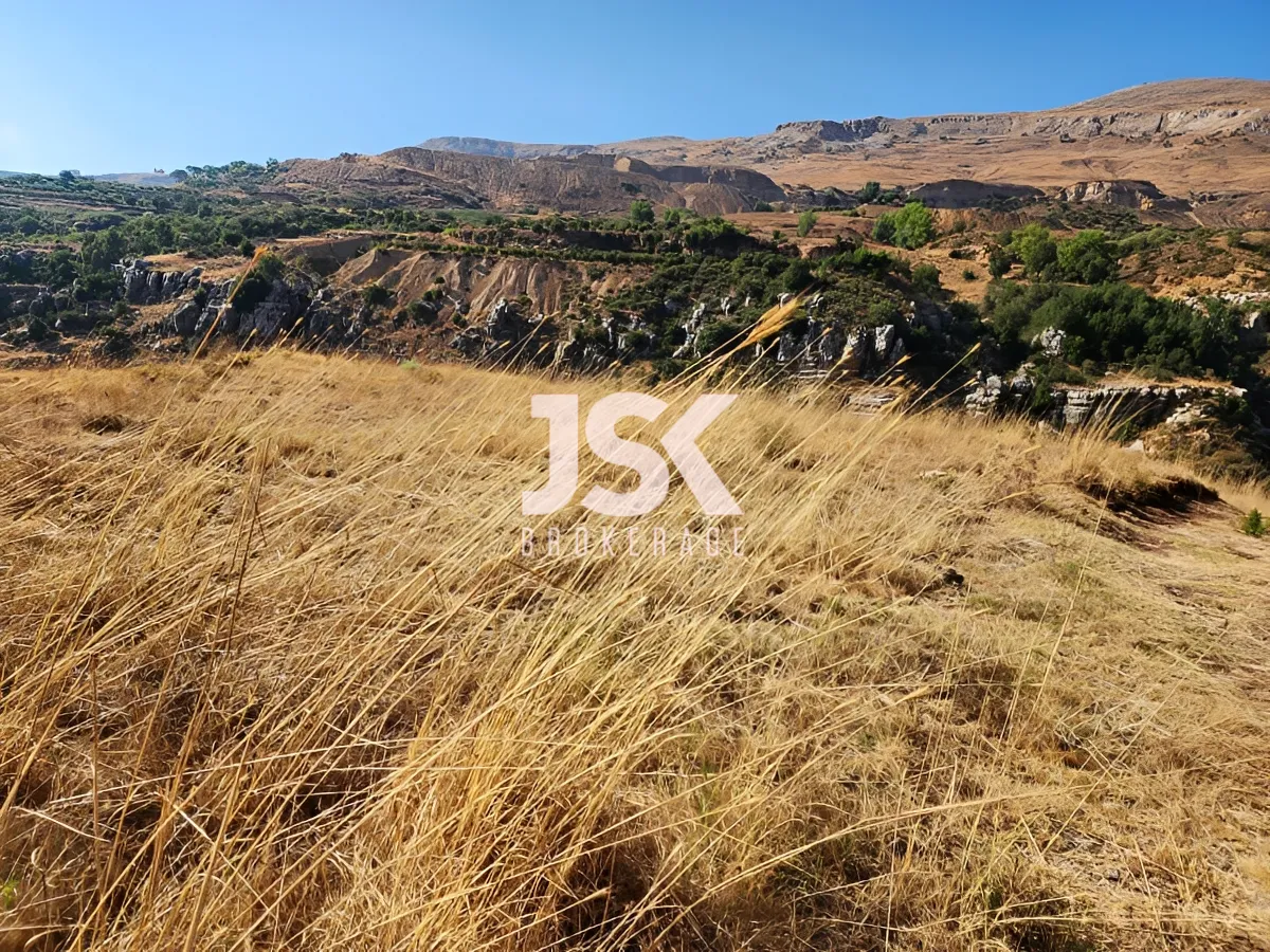 Land for Sale in Majdal Tarchich, Lebanon
