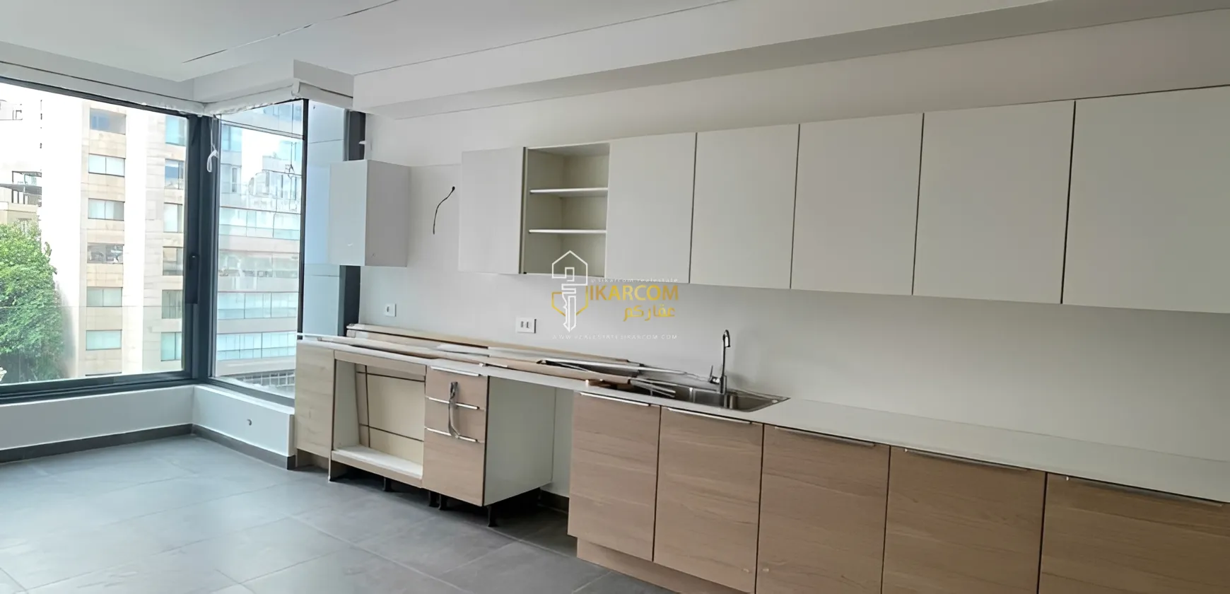 Apartment for sale in Ain Al Mraiseh, Beirut