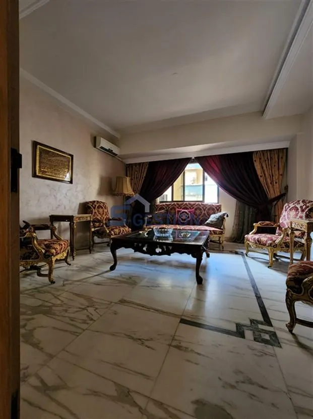 Apartment for Sale in Ramlet El Baida