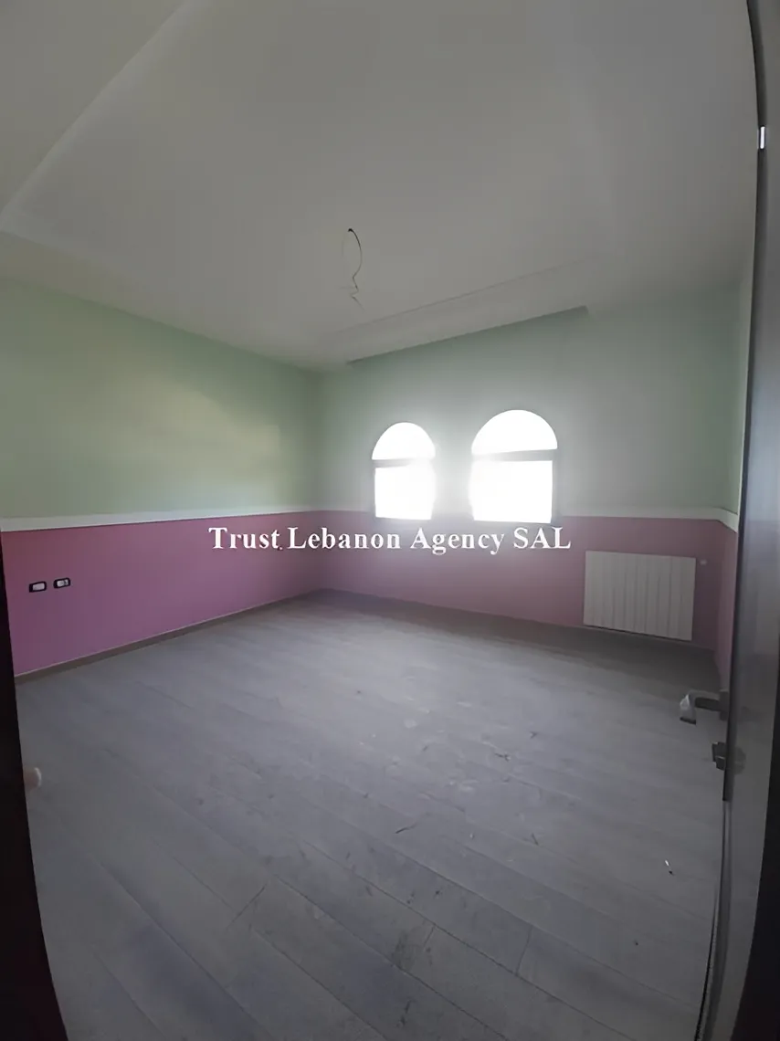 Villa for Sale in Baabda, Araya