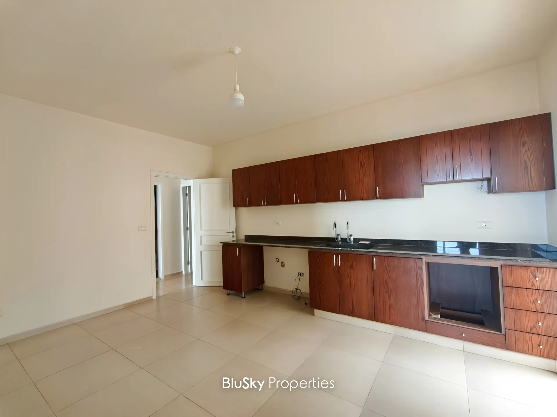 Apartment for rent in Kfar hbab, lebanon - 3 bed, 3.0 bath