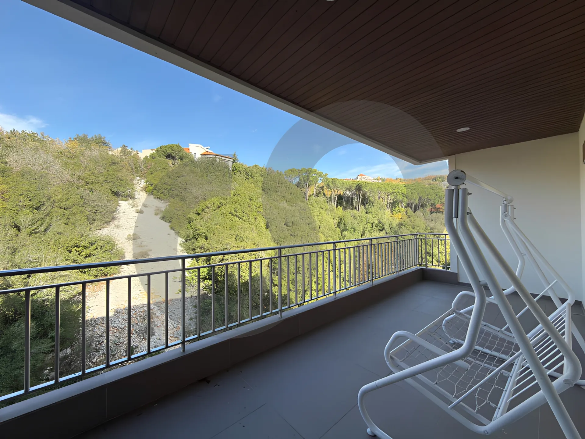 Apartment for Sale in Ajaltoun