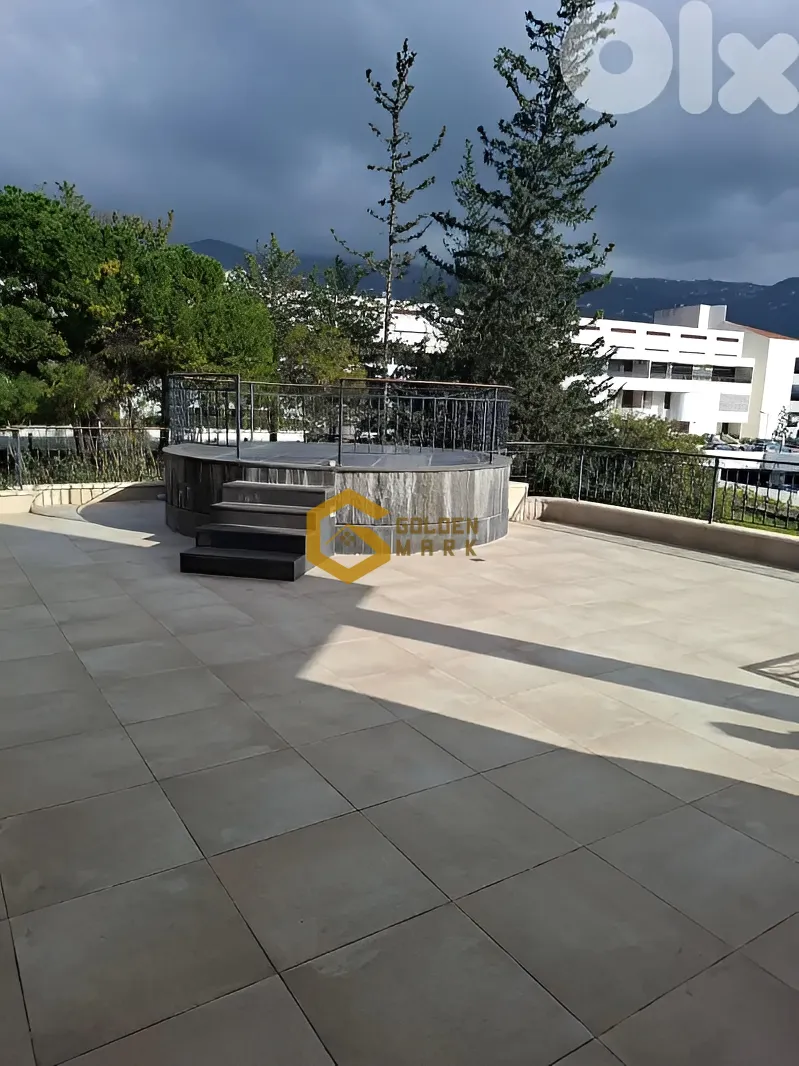 Apartment for Sale in Adma w Dafnah - 6 bed, 6 bath
