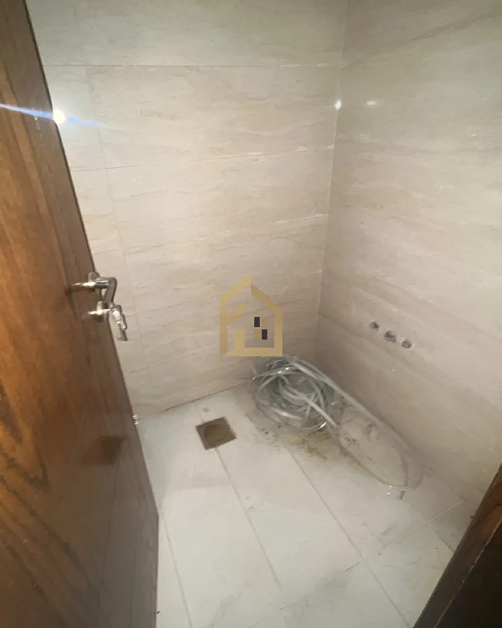 Apartment for sale in Ain Saadeh, Lebanon - 3 bed, 4 bath