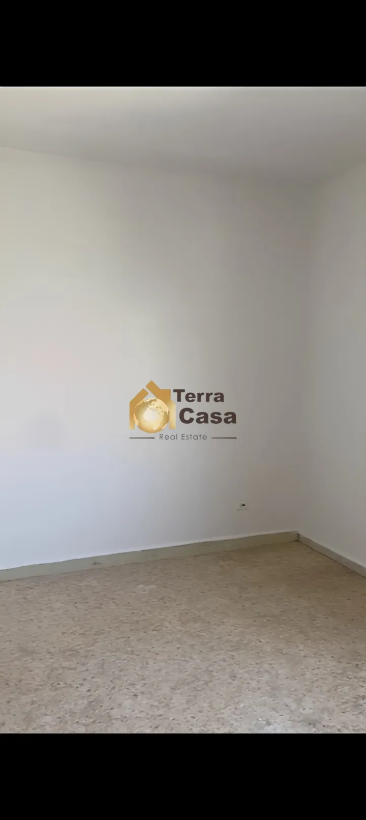 Office for Sale in Chtoura Close To The Main Road