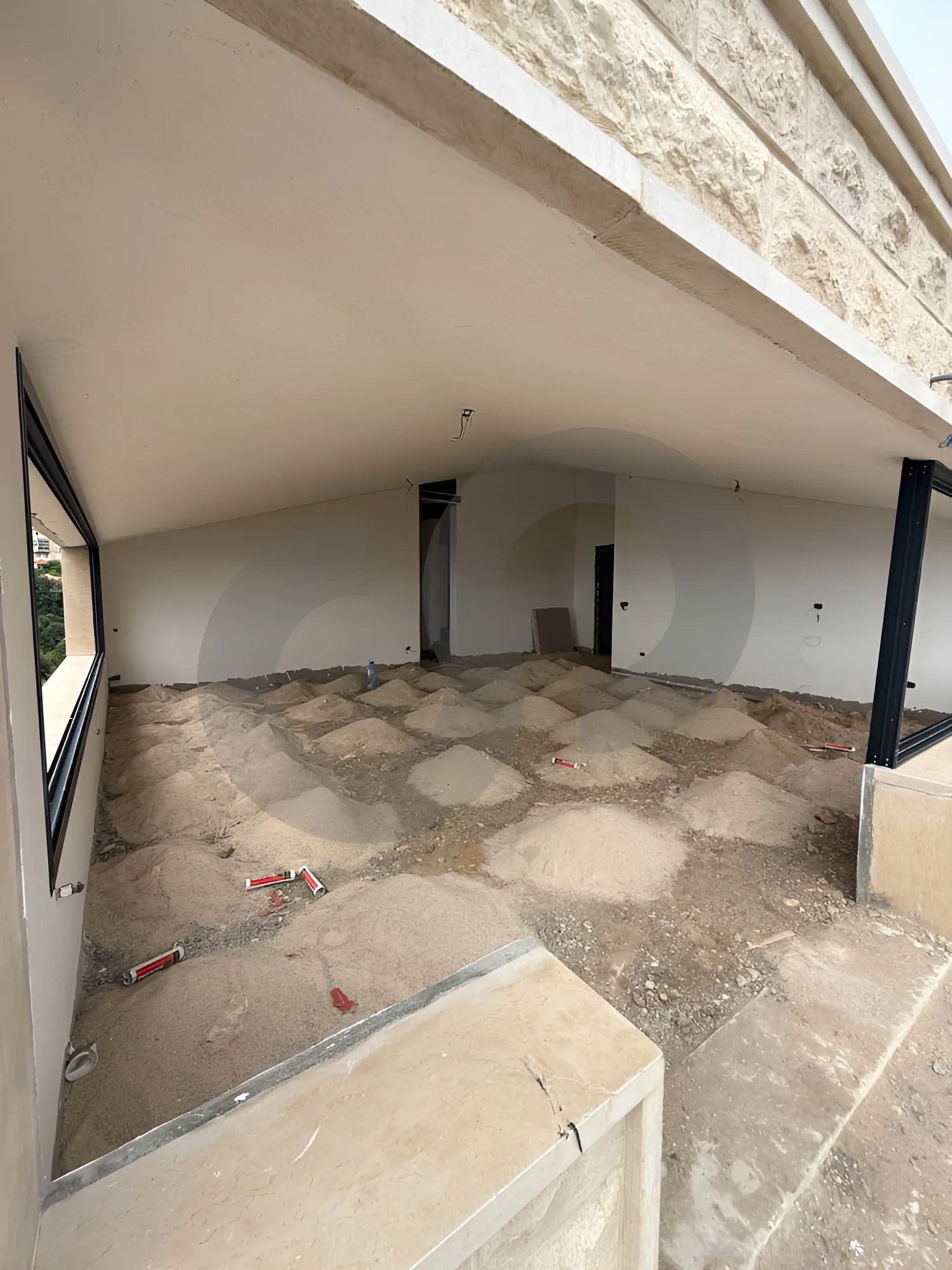 Building for Sale in Halat