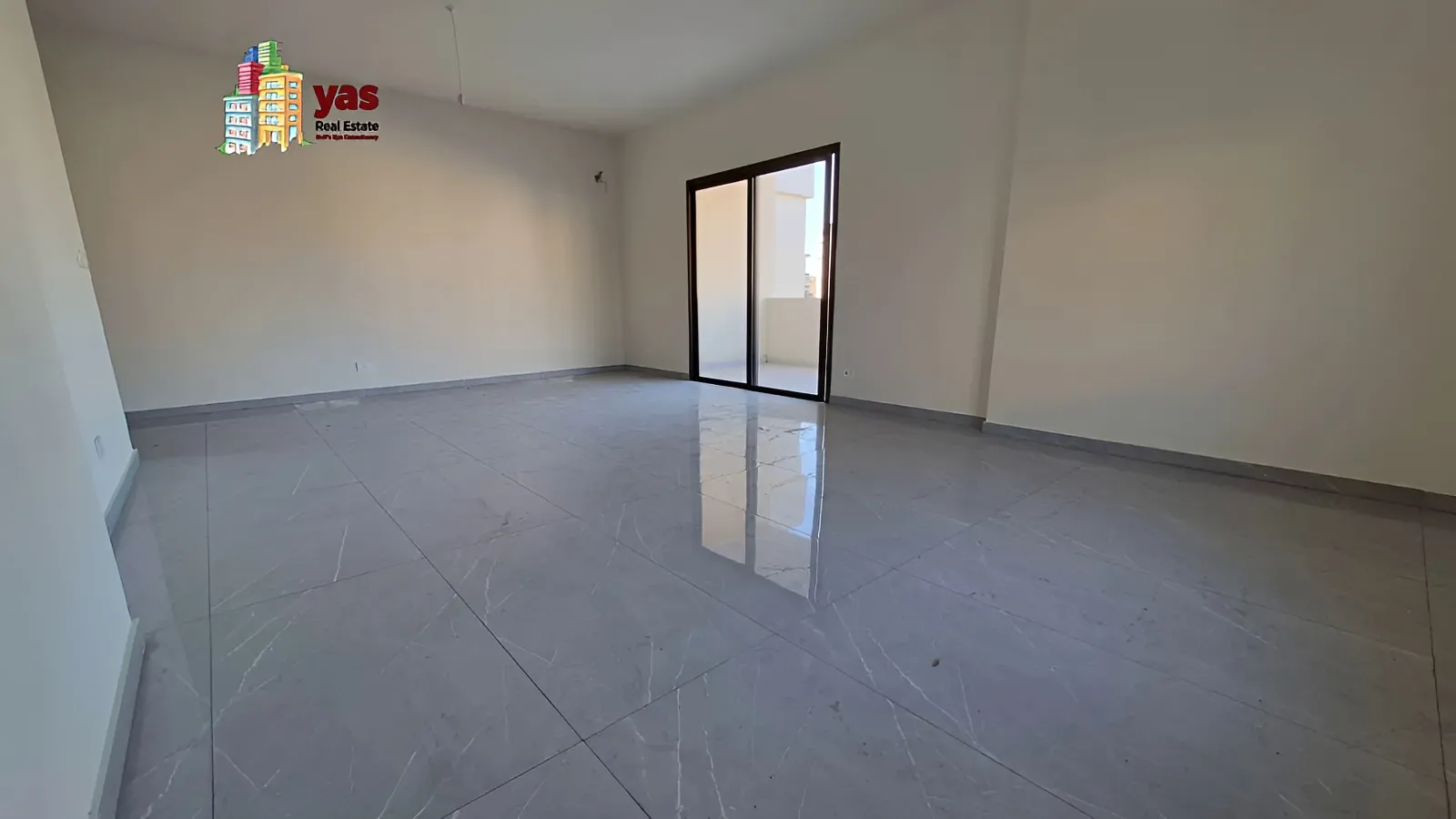 Apartment for Sale in Adonis - 3 bed, 2 bath