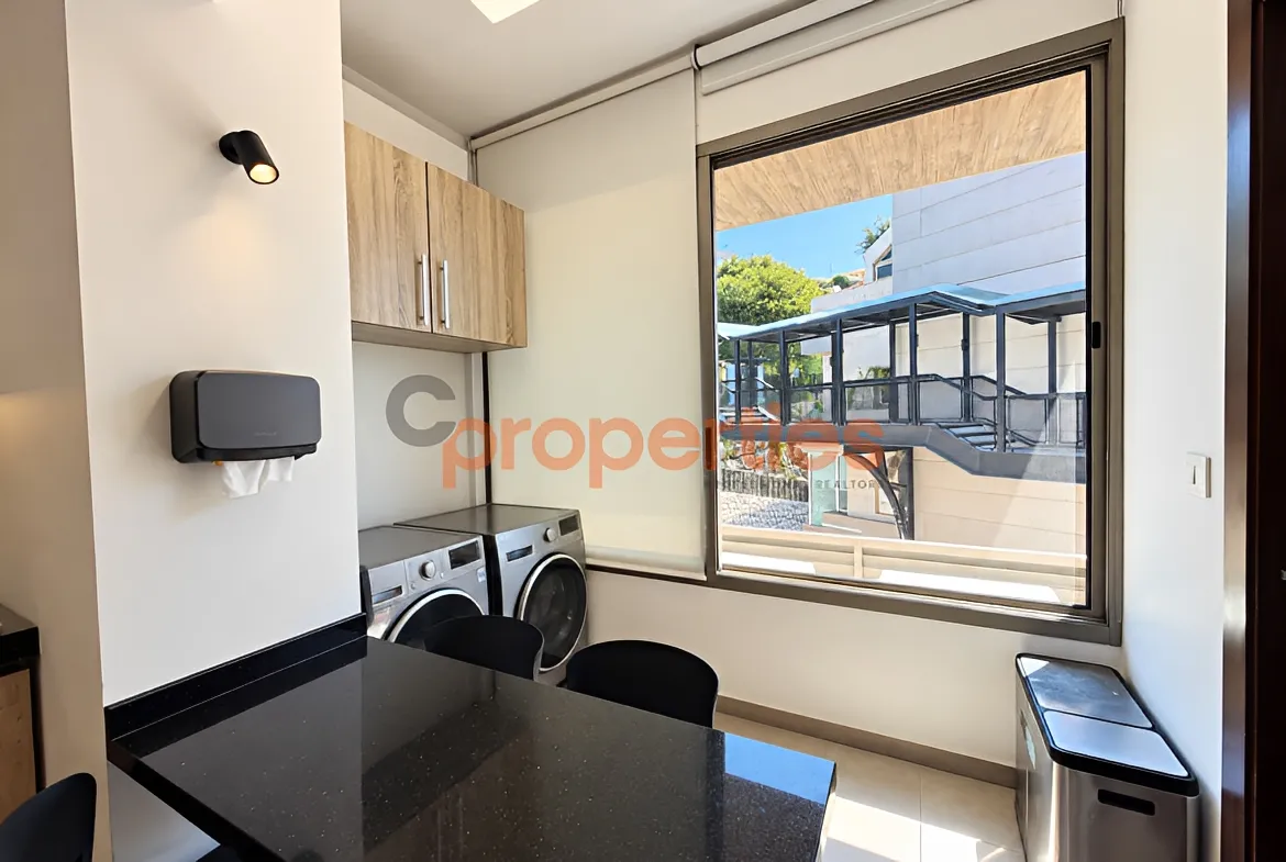 Apartment for Sale in Ballouneh