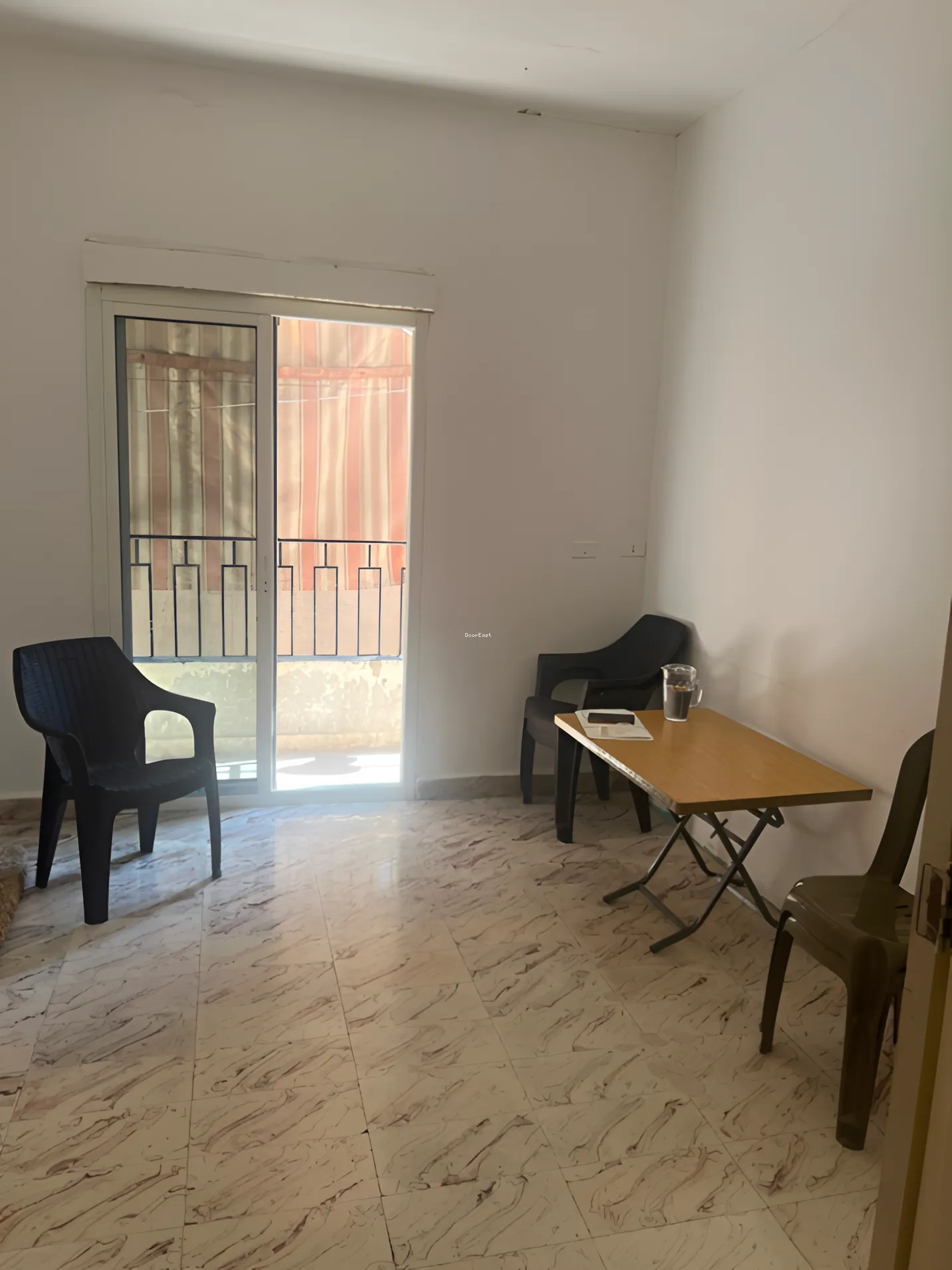 Apartment for rent in Ras El Nabaa, Bayrut, Lebanon - 3 bed, 2 bath
