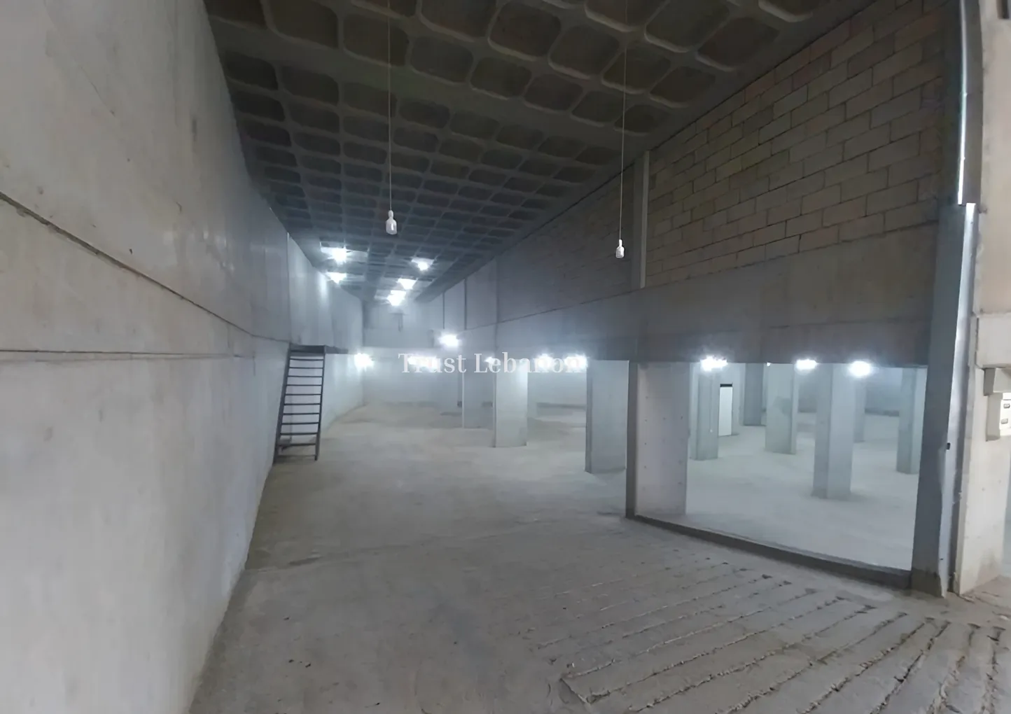 Warehouse for rent in Naqqache, Lebanon