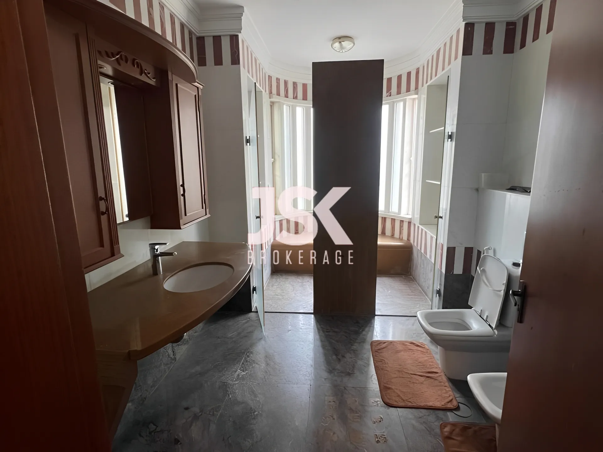 Duplex for Sale in Ramlet El Bayda, Beirut, Lebanon