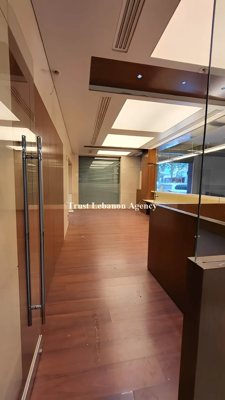 Shop Property For Rent in Beirut, Hamra