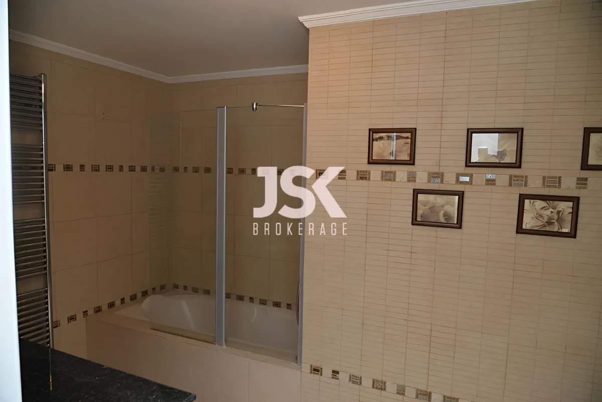 Apartment for Sale in Hamra, Beirut, Lebanon