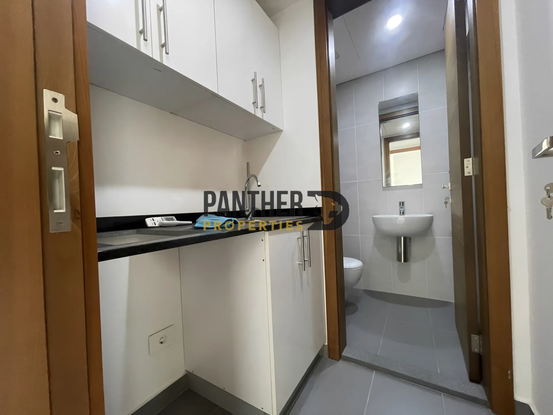 Office for rent in Jdeideh, lebanon