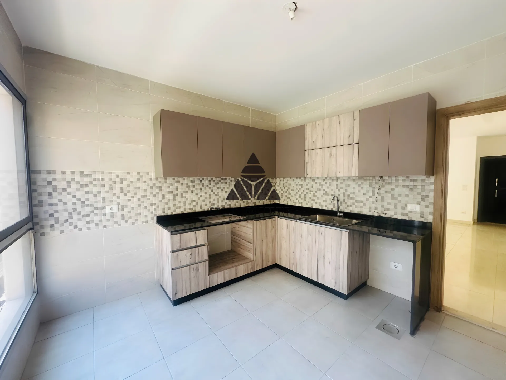 Apartment for sale in Hamra, beirut, lebanon - 3 bed, 4.0 bath