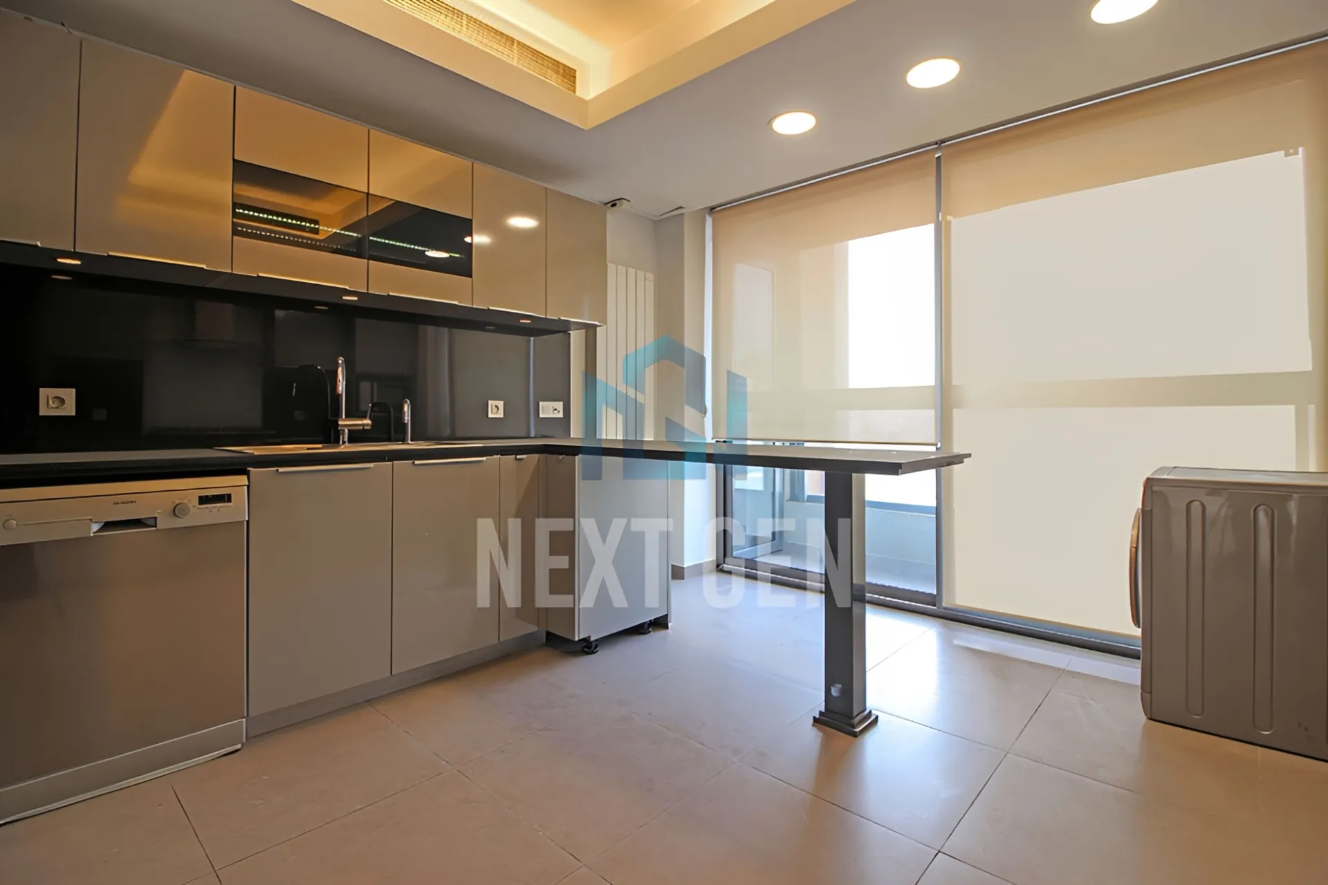 Apartment for rent in Achrafieh, Beirut, Lebanon - 3 bed, 5 bath