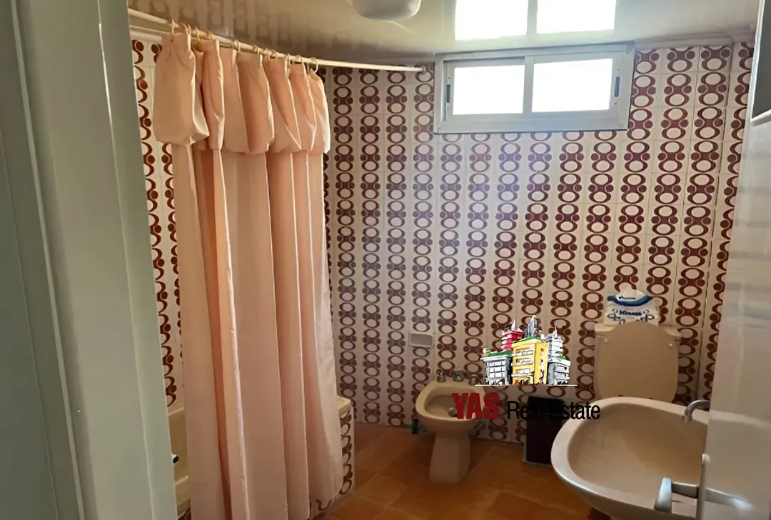 Apartment for Sale in Haret Sakhr