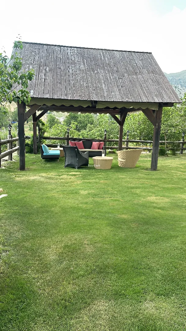 Villa for sale in Laqlouq