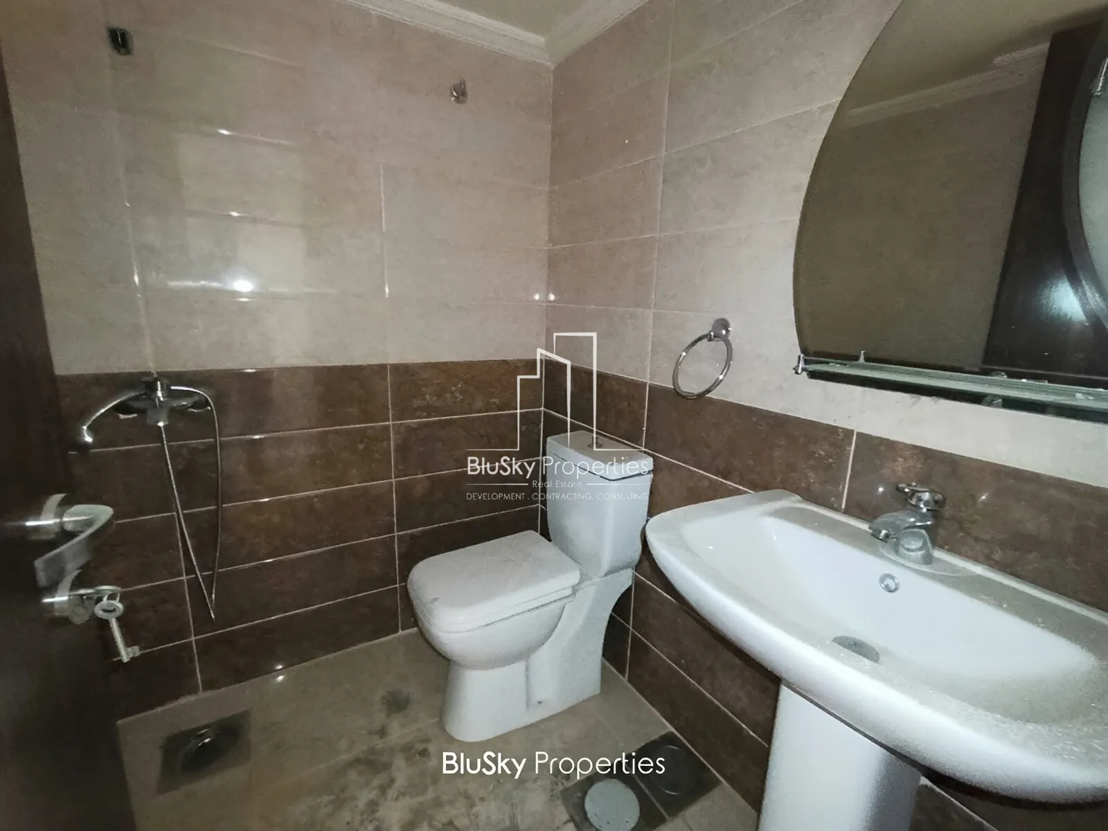 Apartment for Sale in Amchit