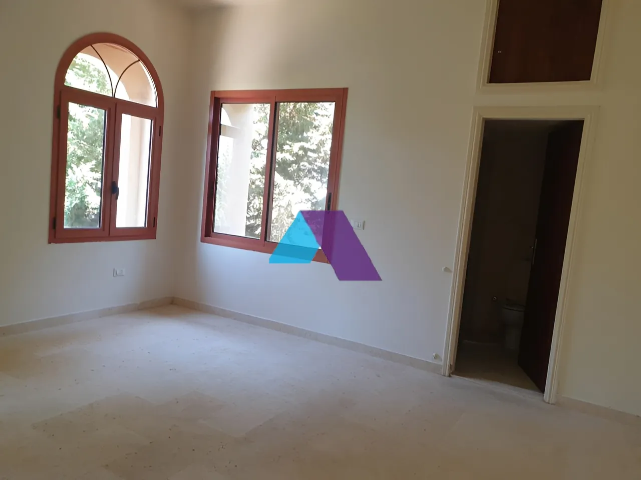 Villa for Sale in Aley